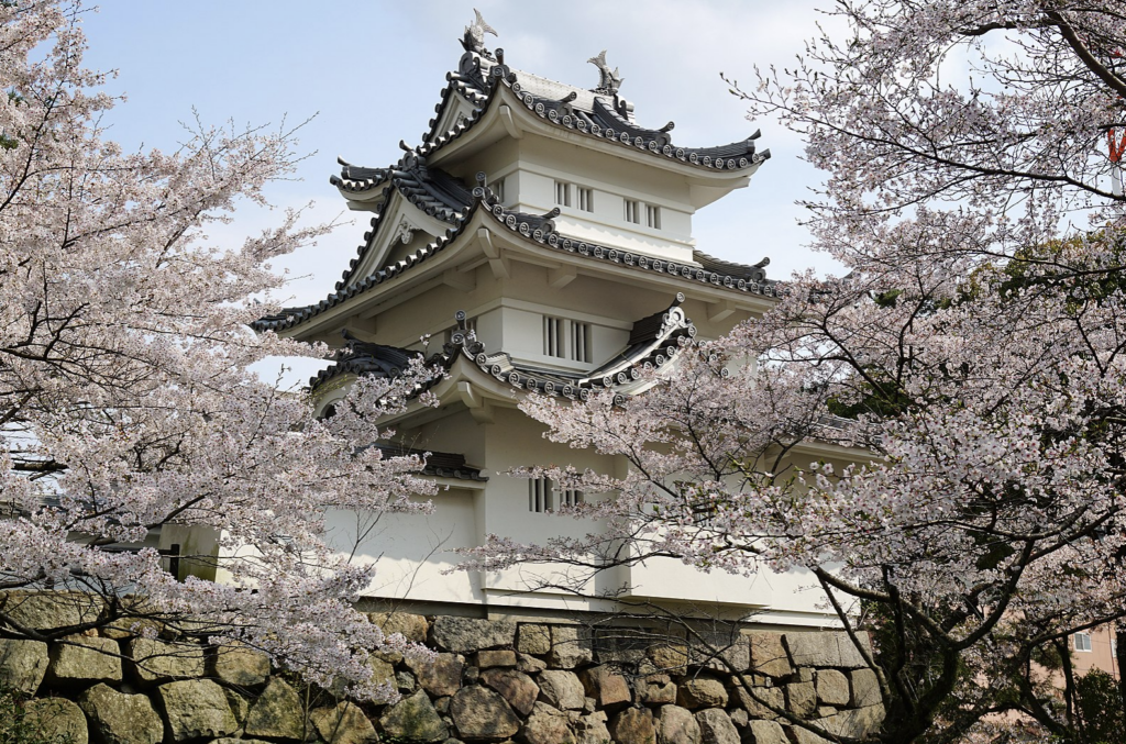 QE and low inflation are not alternatives